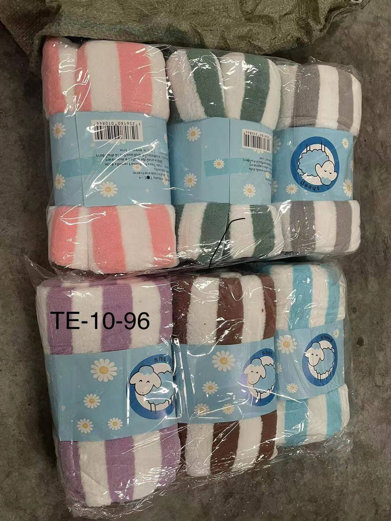 珊瑚绒竖宽条浴巾