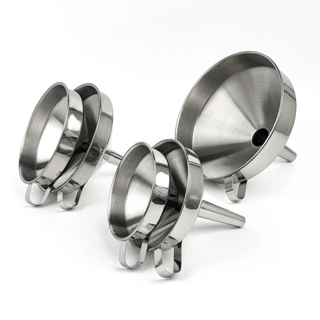 กรวยสเตนเลส 12ซม. (120อัน)