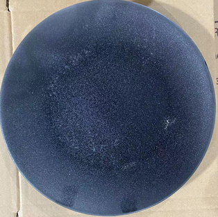 B63 จานตื้น 10นิ้ว ปั๊มลาย คละลาย (25ใบ)