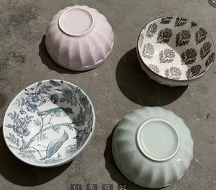 4.5寸浮雕菊花碗