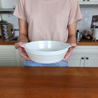 B8-2 จานลึก2หู 8.25นิ้ว ขาวล้วน